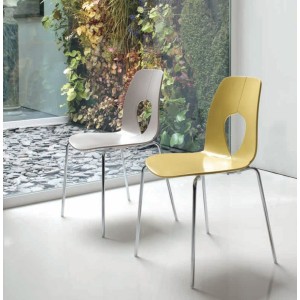 hole-tonin-casa-silla