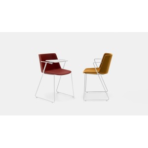 silla-aiku-soft-mdf-italia-de-trineo-con-reposabrazos