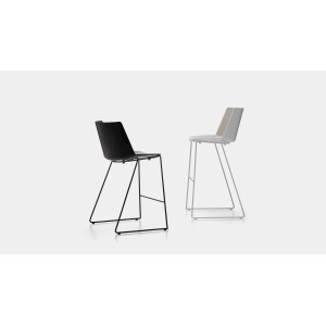 taburete-aiku-mdf-italia-patas-de-metal