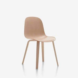 silla-press-mdf-italia-con-patas-de-madera