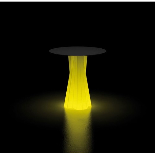 Frozen Dining Table Plust Mesita en polietileno