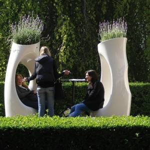 jarron-asiento-holly-all-serralunga-iluminable