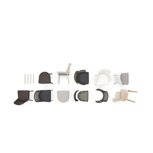 Emma Varaschin Sillon patas de madera asiento de tela