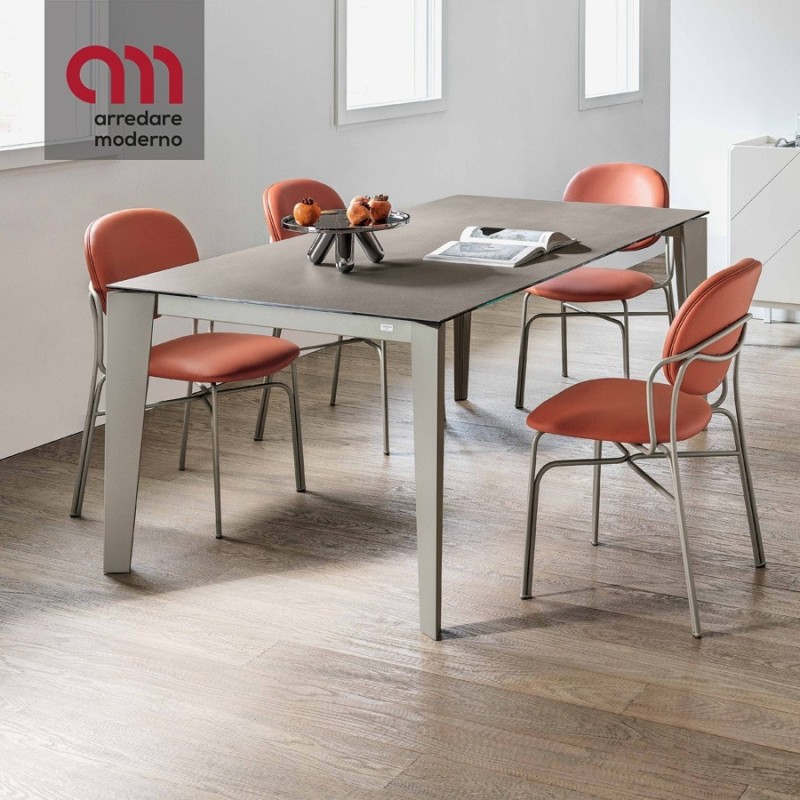 Cruz Bontempi Mesa estructura en acero lacado