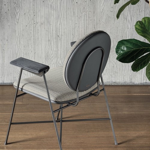 Penelope Bontempi Casa Silla con reposabrazos
