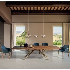 sally-bontempi-casa-en-madera-con-reposabrazos