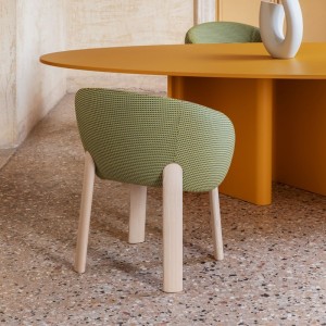 silla-nebula-wood-miniforms-con-reposabrazos