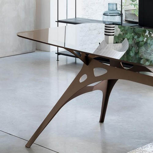 Mesa Eiffel Pezzani