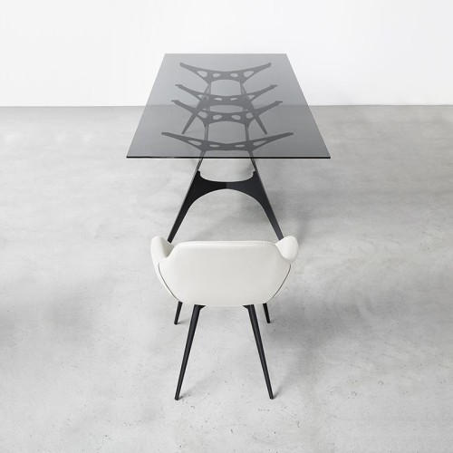 Mesa Eiffel Pezzani