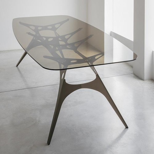Mesa Eiffel Pezzani