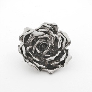 rosa-de-ceramica-esmaltada-para-mesa-adriani-e-rossi