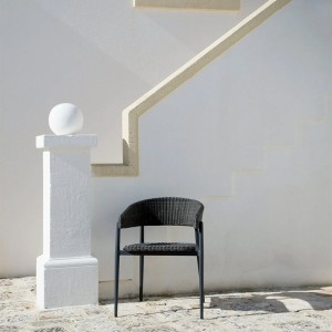 Sillón Experience Unopiù con respaldo curvo