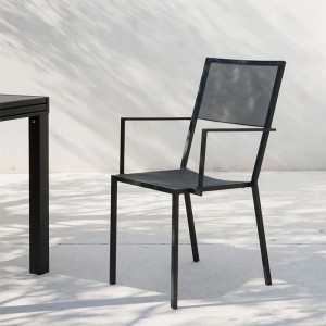 Silla con reposabrazos Conrad Unopiù