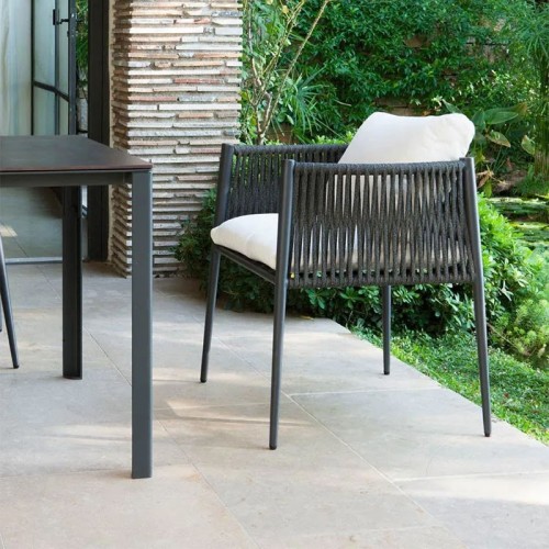 Silla con reposabrazos Luce Unopiù