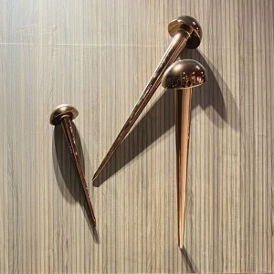 pieza-decorativa-de-pared-chiodo-wall-adriani-e-rossi
