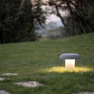 Lámpara de exterior de suelo Amanita Martinelli Luce Rebajas