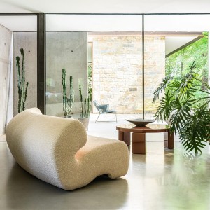 mesita-shiny-gogan-moroso