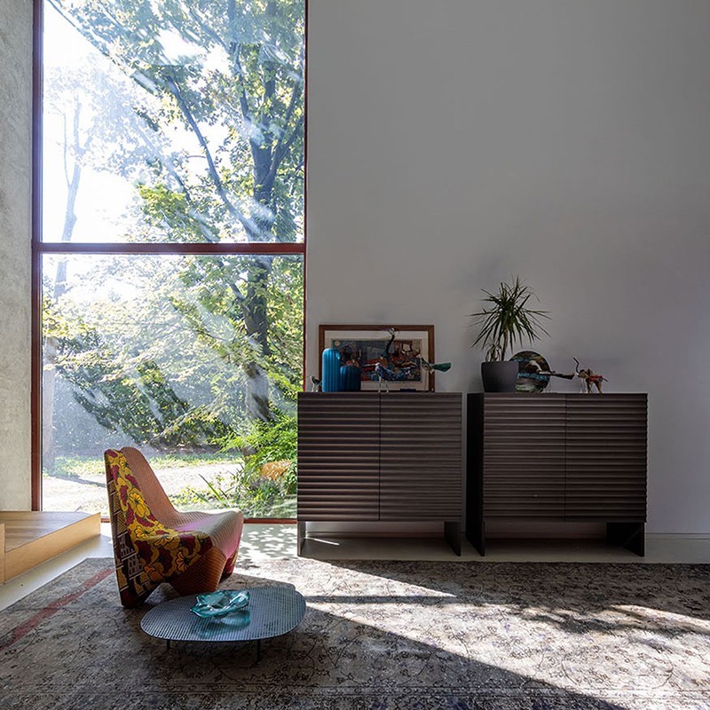 Aparador de dos puertas Rows Collection – Ofertas Moroso