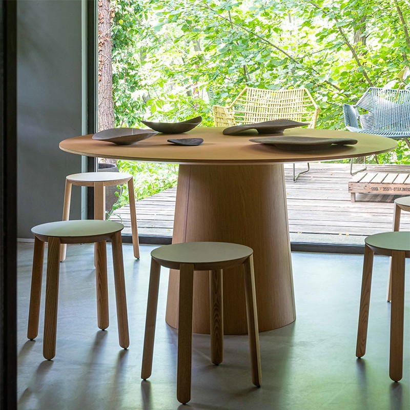 Mesa Vol Moroso con Tablero de Forma – Precios Ventajosos
