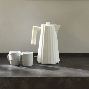Hervidor eléctrico Plissé Alessi | Arredare Moderno