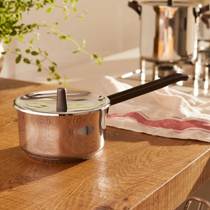 Cacerola con mango largo Edo Alessi