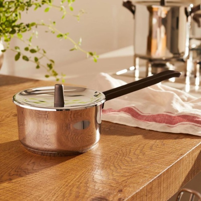 Cacerola con mango largo Edo Alessi