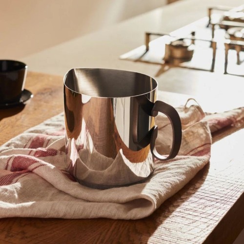 Hervidor de leche Edo Alessi de acero inox inducción