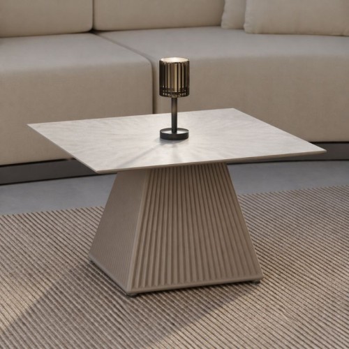 Mesa cuadrada Gatsby Vondom 60x60x73cm