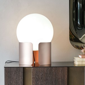 Potter Cattelan Italia Lámpara de mesa