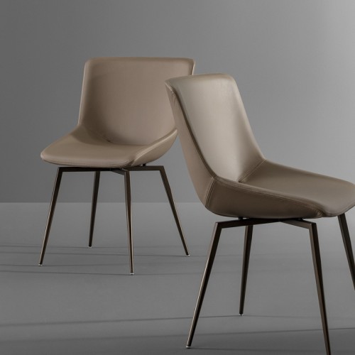 Silla Artika Bonaldo con patas de metal