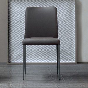 Silla Deli Bonaldo patas tapizadas o metálicas