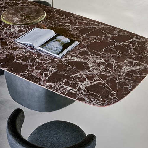Mesa Mellow Bonaldo sobre de barril