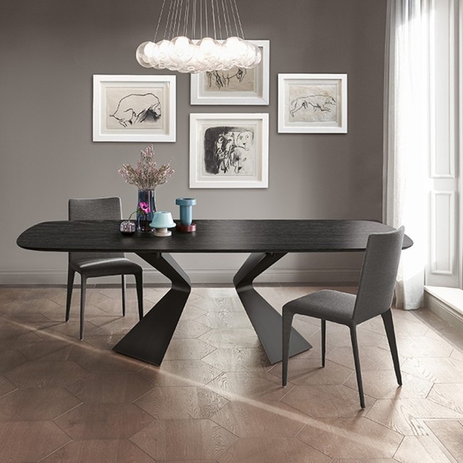 Mesa Prora Bonaldo sobre en forma de barril