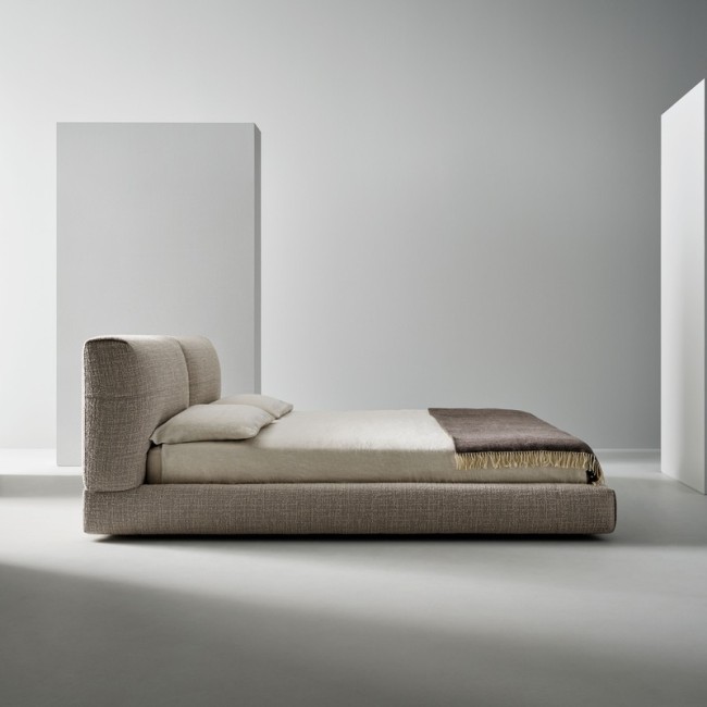Cama Belloalto Bed Bonaldo diseño Gabriele y Oscar Buratti