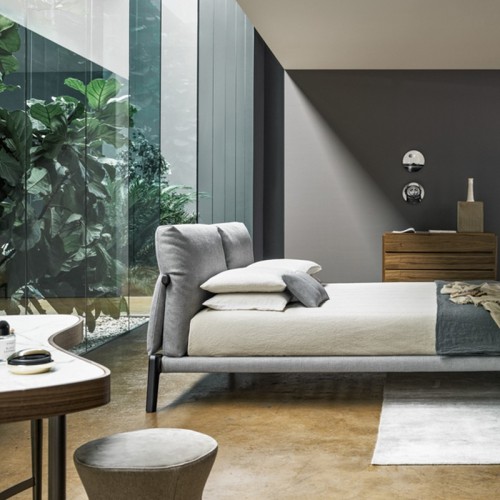 Cama Kriss Bonaldo diseño Maurizio y Silvia Varsi