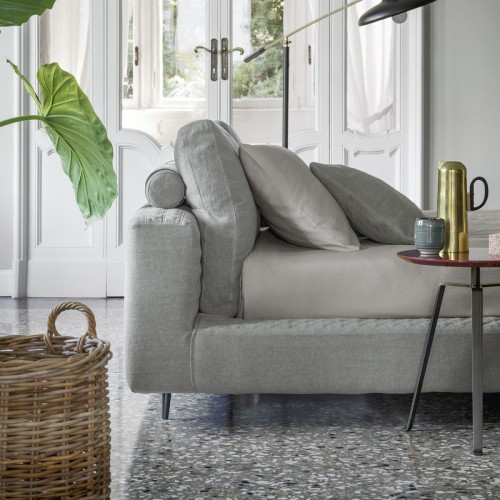 Cama Owen Bonaldo diseño Giuseppe Viganò