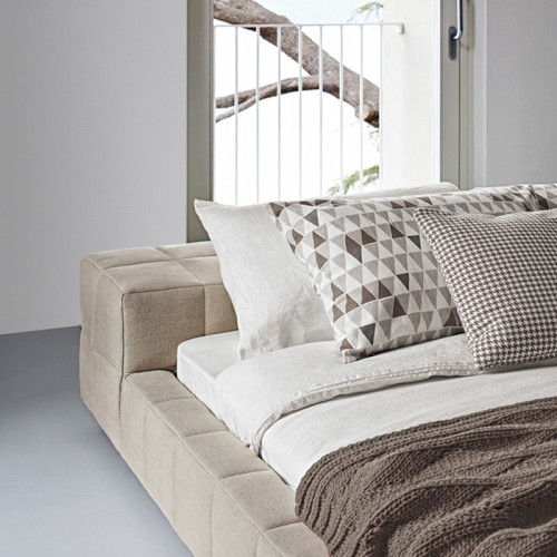 Cama Squaring Bonaldo diseño Giuseppe Viganò